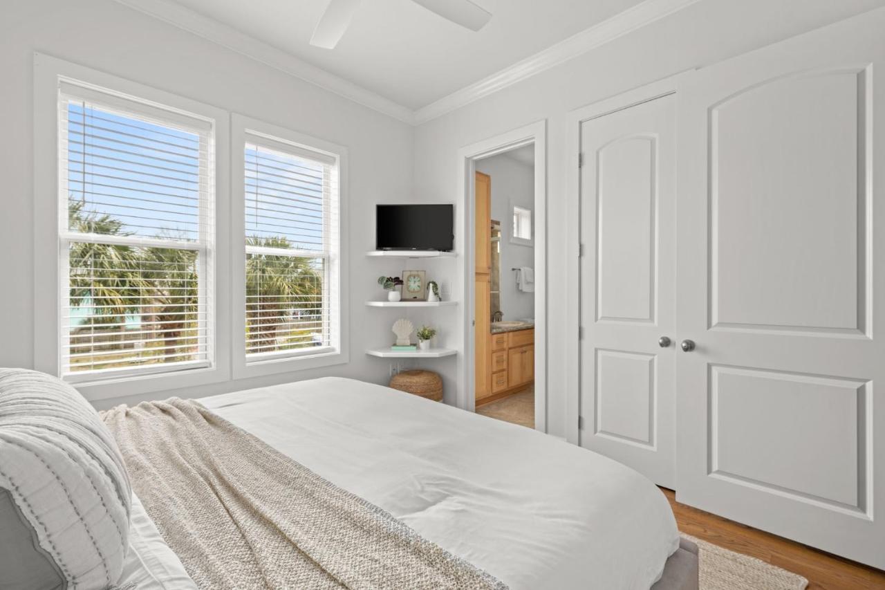 Crescent Moon Palace - A Luxury Home With Pool, Parking, Just Steps To The Beach Panama City Beach Exterior foto