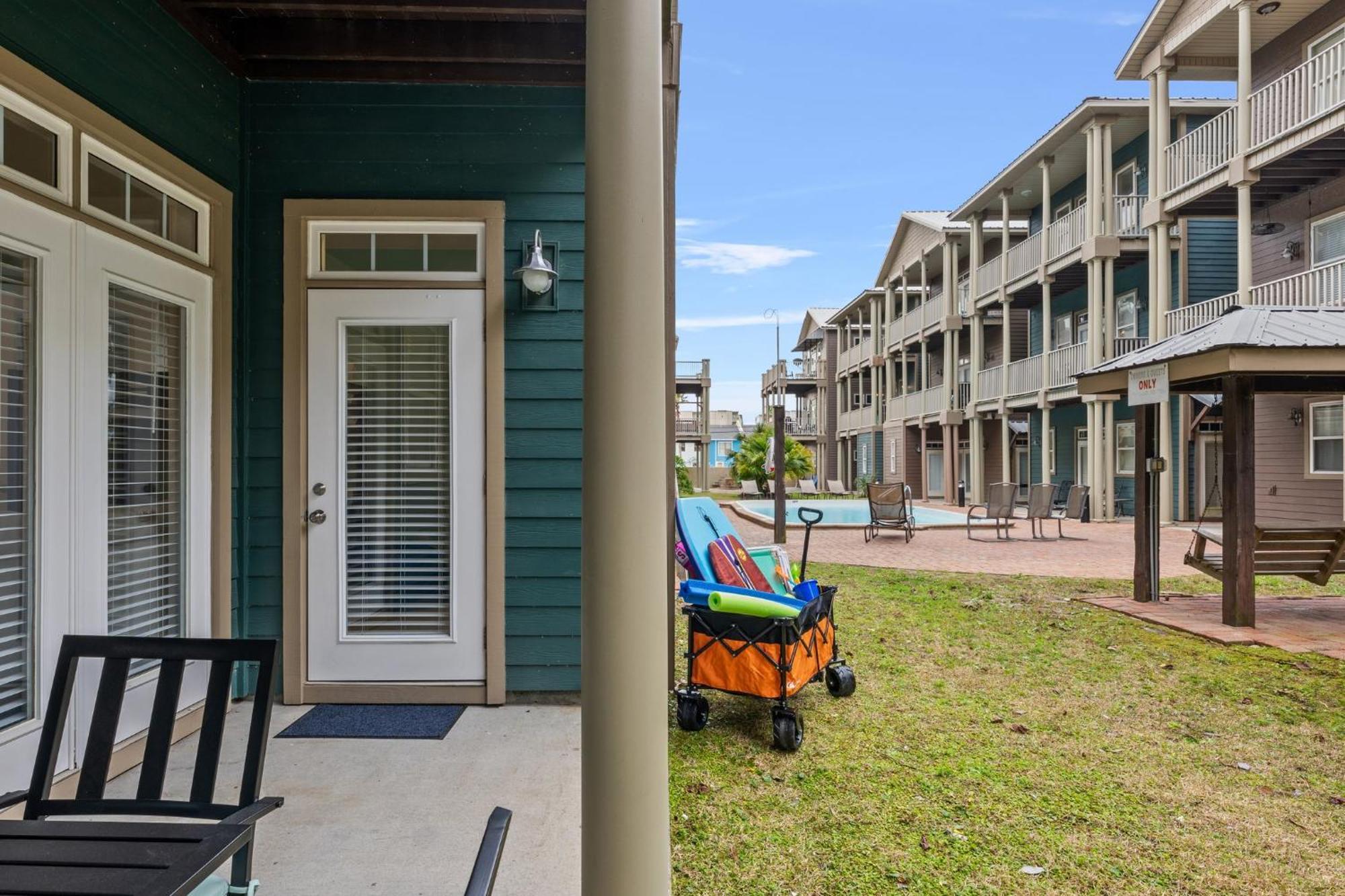 Crescent Moon Palace - A Luxury Home With Pool, Parking, Just Steps To The Beach Panama City Beach Exterior foto