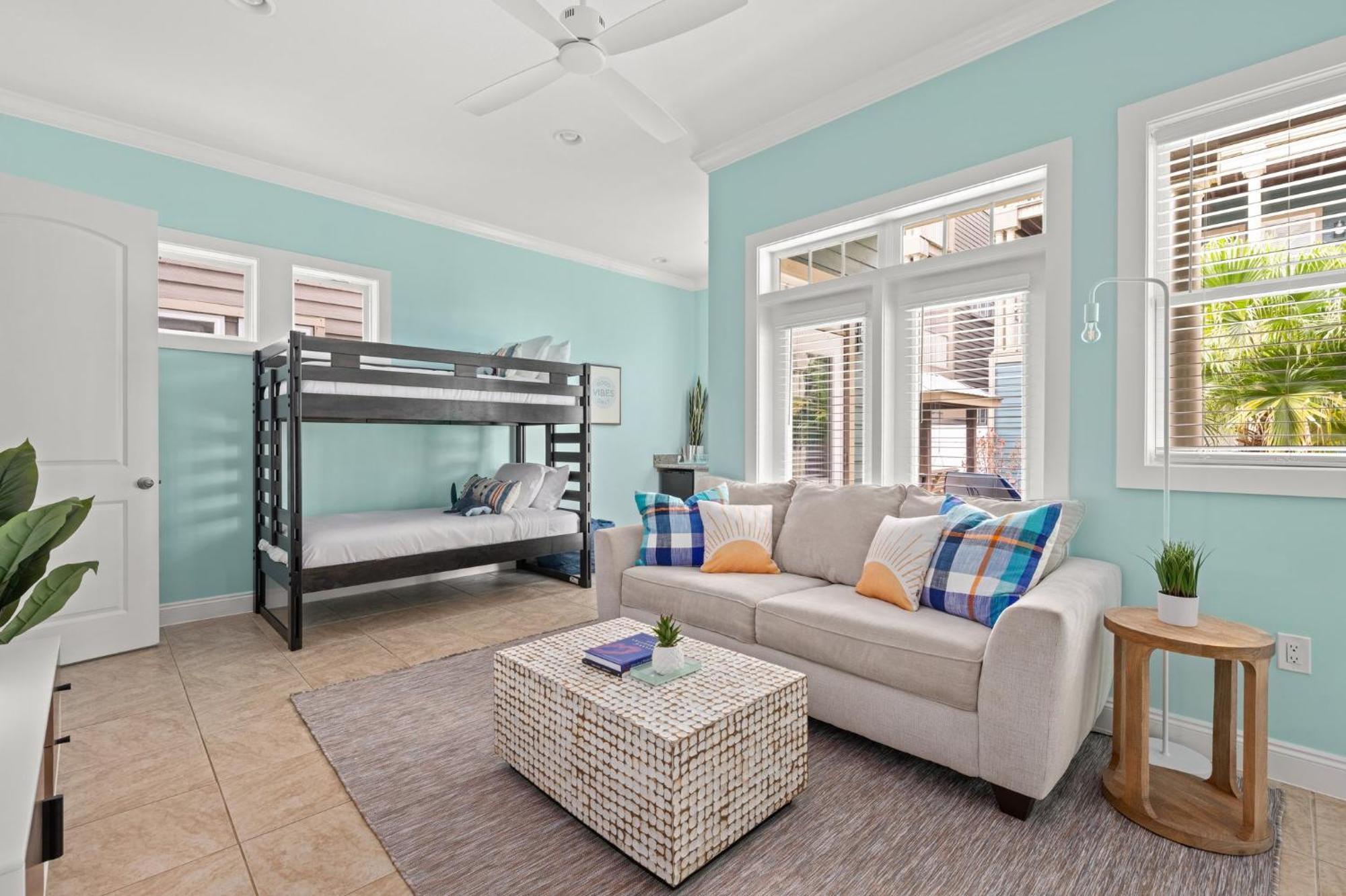 Crescent Moon Palace - A Luxury Home With Pool, Parking, Just Steps To The Beach Panama City Beach Exterior foto